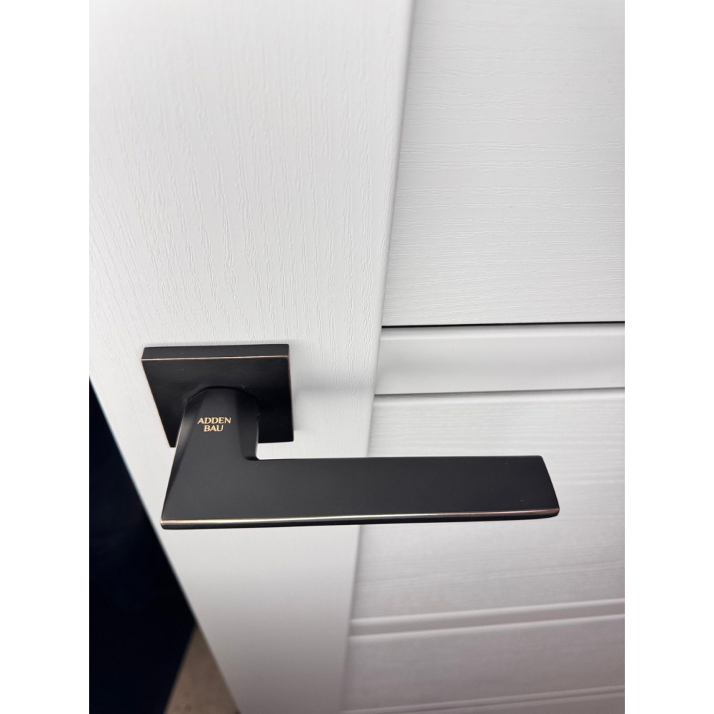 Дверная ручка Adden Bau BINARY Q572 BLACK / GOLD RIM Черный матовый / Золото
